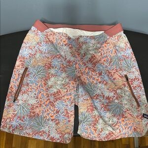 Patagonia Women’s Tyrolean shorts size 10